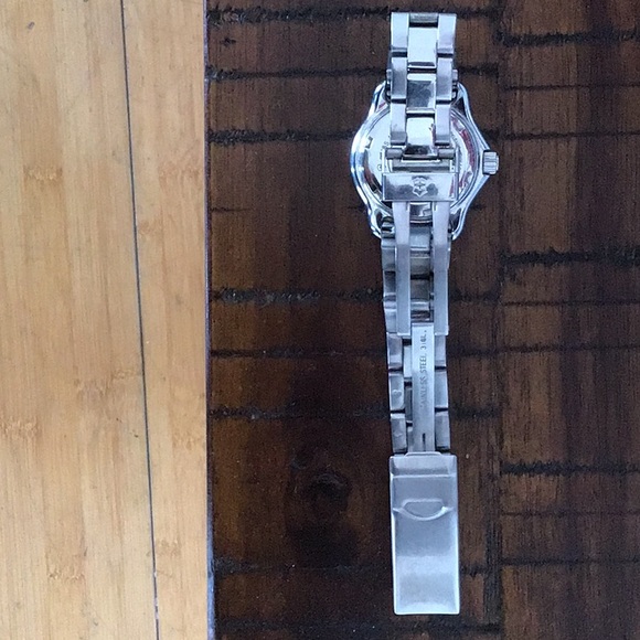 SWISS ARMY stainless steel w Diamonds 7/8”wrist